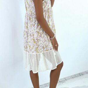 Robe d'été beige à imprimé coloré et crochet style bohème